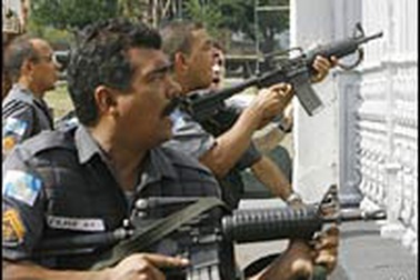 Đấu súng tại Rio de Janeiro, 19 người thiệt mạng