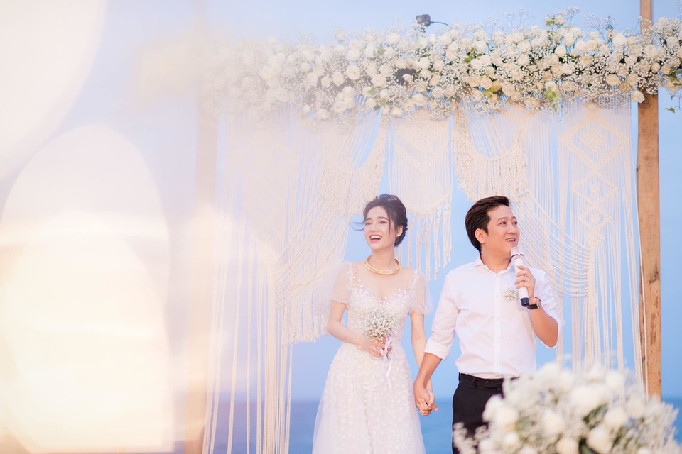 Nhã Phương khoe nhan sắc 10 năm trước khiến nhiều người ngỡ ngàng - 11 Nhã Phương khoe nhan sắc 10 năm trước khiến nhiều người ngỡ ngàng - 11
