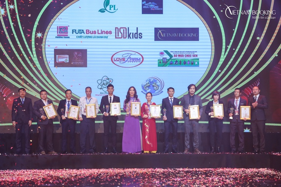 Vietnam Booking được vinh danh tại Lễ công bố “Thương hiệu Chất lượng Châu Á 2019 - Asia Quality Brands 2019” - 2 Vietnam Booking được vinh danh tại Lễ công bố “Thương hiệu Chất lượng Châu Á 2019 - Asia Quality Brands 2019” - 2