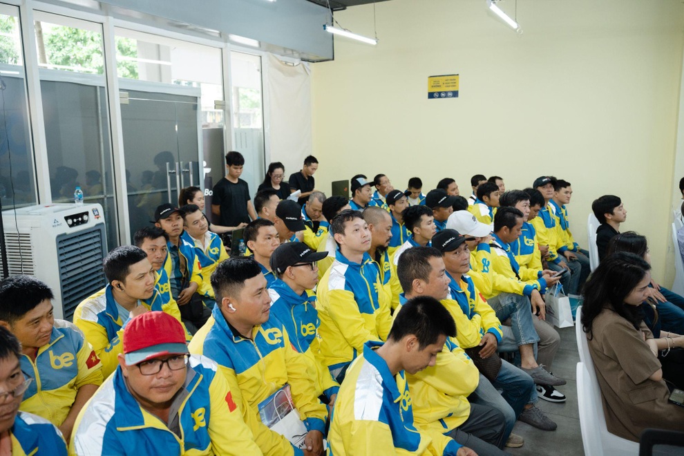 Hàng nghìn tài xế BE đạt huy hiệu “Tay lái vàng chuẩn 5 sao” - 2 Hàng nghìn tài xế BE đạt huy hiệu “Tay lái vàng chuẩn 5 sao” - 2