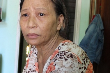 Nàng dâu cũ cầm tô phở tạt, đập vào đầu mẹ chồng