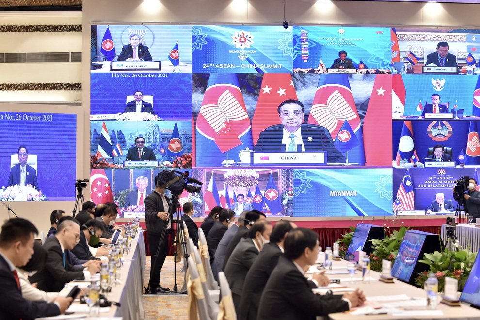 Thủ tướng muốn khôi phục đường hàng không, chuỗi sản xuất với Trung Quốc - 2 Thủ tướng muốn khôi phục đường hàng không, chuỗi sản xuất với Trung Quốc - 2