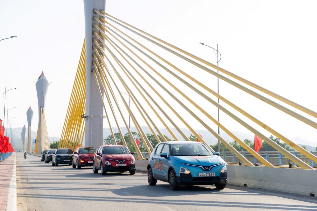 VinFast khẳng định vị thế với doanh số 20.000 xe trong tháng 10 - 1 VinFast khẳng định vị thế với doanh số 20.000 xe trong tháng 10 - 1