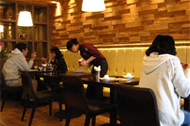 Giới trẻ độc thân Hàn thích “hò hẹn” vào giờ ăn trưa