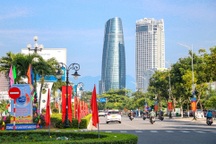 Thành phố Đà Nẵng không nhận hoa chúc mừng Đại hội Đảng bộ