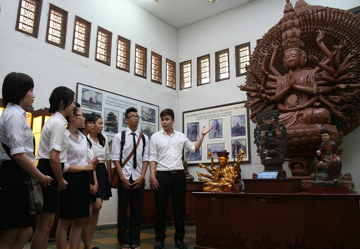 Du lịch dần phục hồi, trường dạy nghề hướng dẫn du lịch khởi sắc - 2 Du lịch dần phục hồi, trường dạy nghề hướng dẫn du lịch khởi sắc - 2