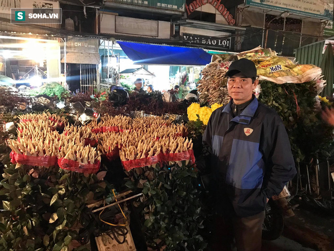 Doanh thu giảm 80%, tiểu thương chợ hoa Quảng An chỉ dám nhập cầm chừng - Ảnh 3. Doanh thu giảm 80%, tiểu thương chợ hoa Quảng An chỉ dám nhập cầm chừng - Ảnh 3.