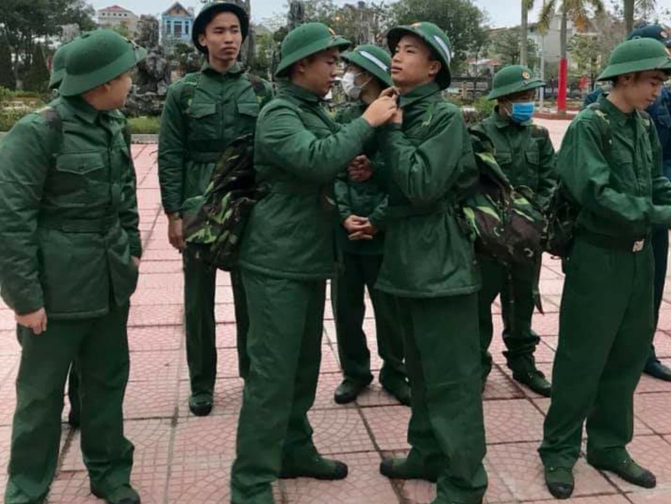 Lễ giao nhận quân đặc biệt trong mùa dịch - 4 Lễ giao nhận quân đặc biệt trong mùa dịch - 4
