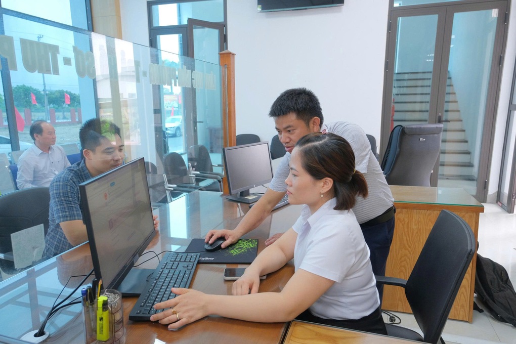 Hệ thống Trung tâm điều hành xã thông minh - Bước đột phát trong chuyển đổi số cấp cơ sở - 2 Hệ thống Trung tâm điều hành xã thông minh - Bước đột phát trong chuyển đổi số cấp cơ sở - 2