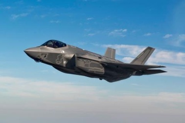 Tổng thống Donald Trump bắt đầu khai tử F-35?
