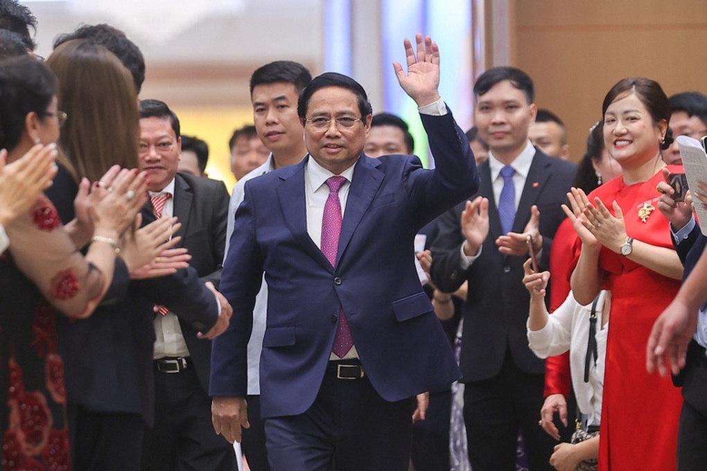 A series of large enterprises share their economic development milestones with the Prime Minister - 1 Loạt doanh nghiệp lớn chia sẻ dấu ấn phát triển kinh tế với Thủ tướng - 1