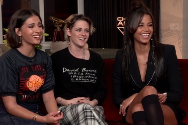 Kristen Stewart tích cực đi quảng bá phim "Những thiên thần của Charlie"