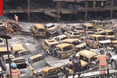 Cháy đại lý ô tô cũ, hơn 500 xe bị thiêu rụi