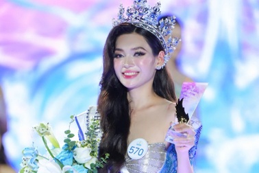 Nguyễn Hoài Phương Anh đăng quang Hoa hậu Biển Việt Nam toàn cầu 2025