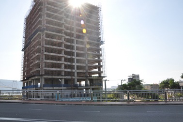 Hết kỳ hoành tráng, phế tích 5 sao chiếm biển Đà Nẵng