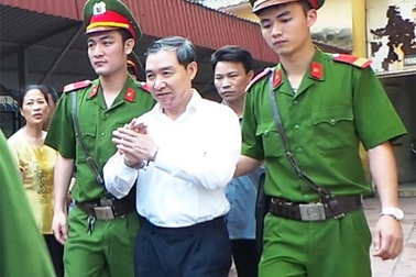 Phúc thẩm Dương Chí Dũng: Thêm tài liệu mới từ Nga, dừng tòa để xem xét