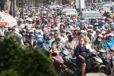 Giao thông Sài Gòn rối loạn khi "mất" hầm Thủ Thiêm