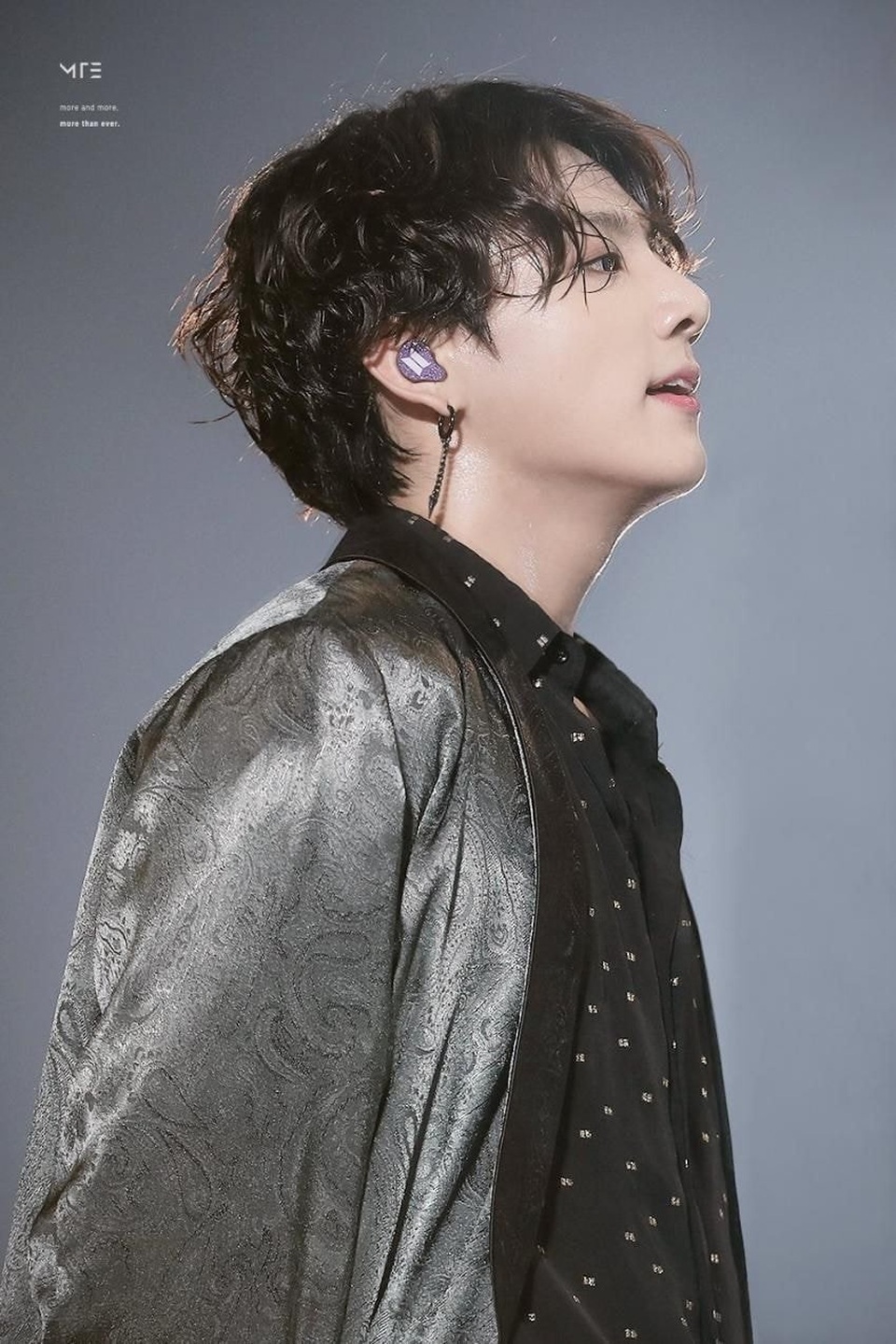 Vẻ gợi cảm khó cưỡng của “Người đàn ông quốc tế quyến rũ nhất thế giới” - 9