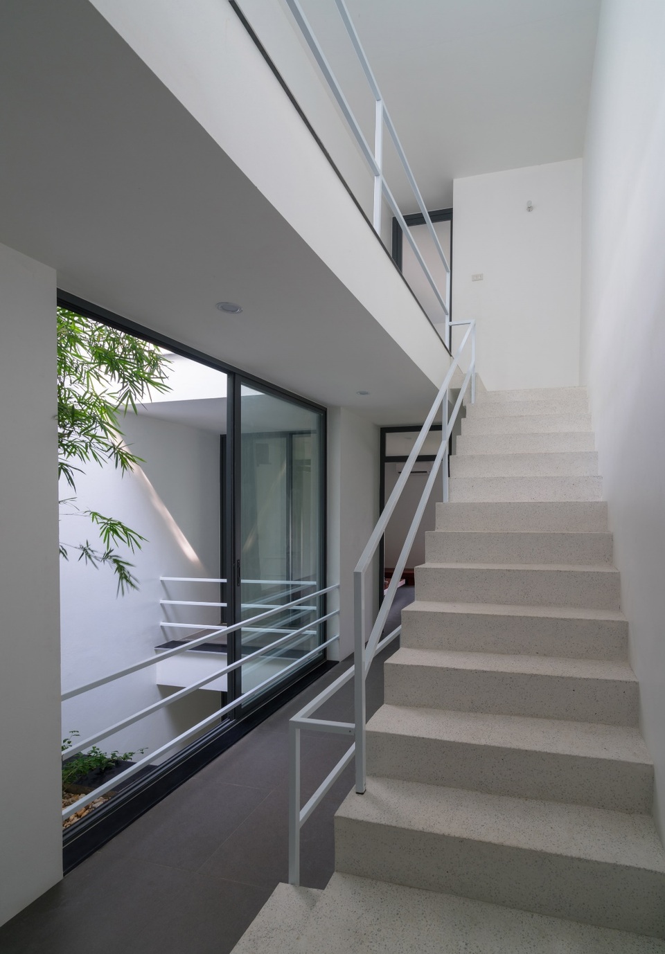 Trồng tre ngay giữa nhà, ngôi nhà Bắc Ninh gây ấn tượng mạnh bởi thiết kế độc đáo - 5 Trồng tre ngay giữa nhà, ngôi nhà Bắc Ninh gây ấn tượng mạnh bởi thiết kế độc đáo - 5