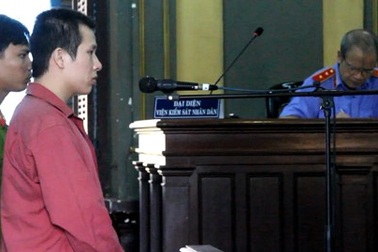 Thanh niên trả giá dắt vì chung sống như vợ chồng với bé gái 13 tuổi