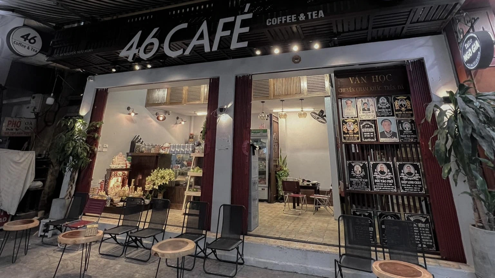 Thực hư quán cà phê ở Hà Nội dùng bia mộ để trang trí - 3 Thực hư quán cà phê ở Hà Nội dùng bia mộ để trang trí - 3