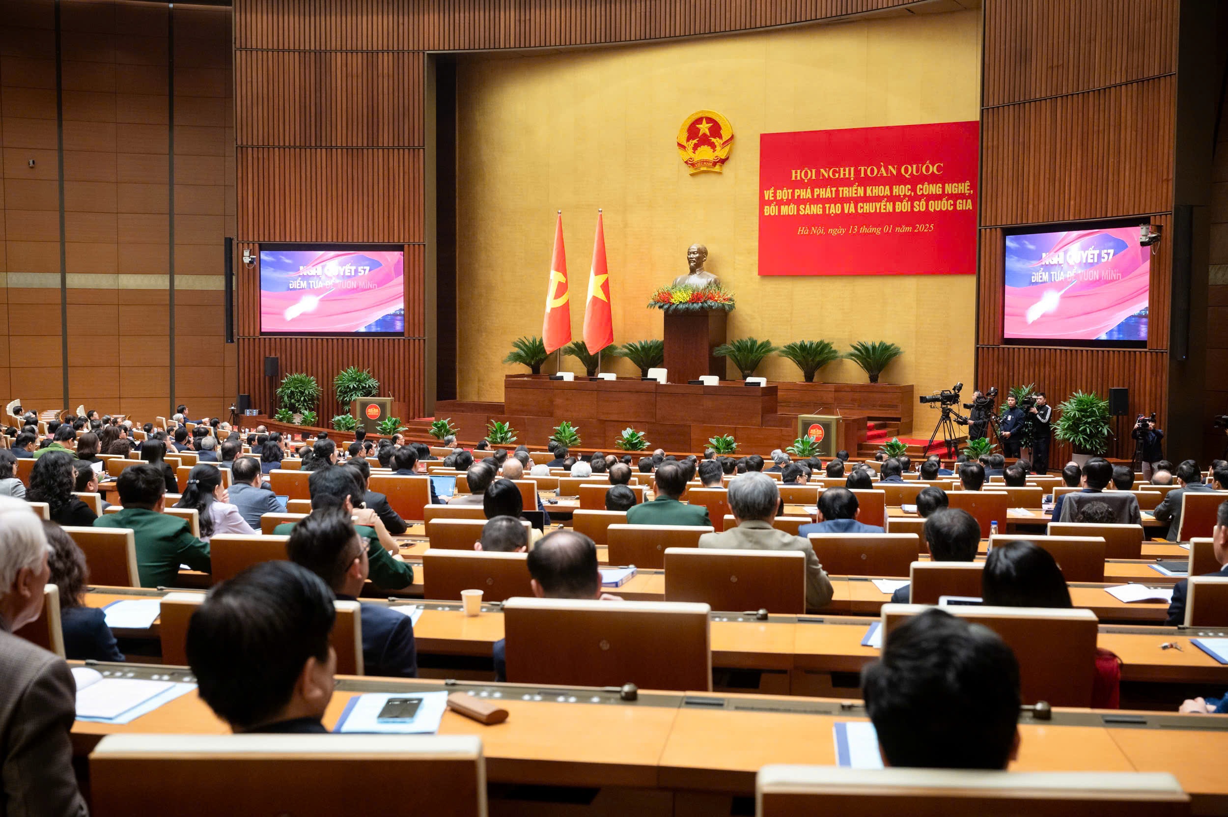 Sẽ có cơ chế đặc biệt về nhập tịch, sở hữu nhà đất cho chuyên gia công nghệ - 3 Sẽ có cơ chế đặc biệt về nhập tịch, sở hữu nhà đất cho chuyên gia công nghệ - 3