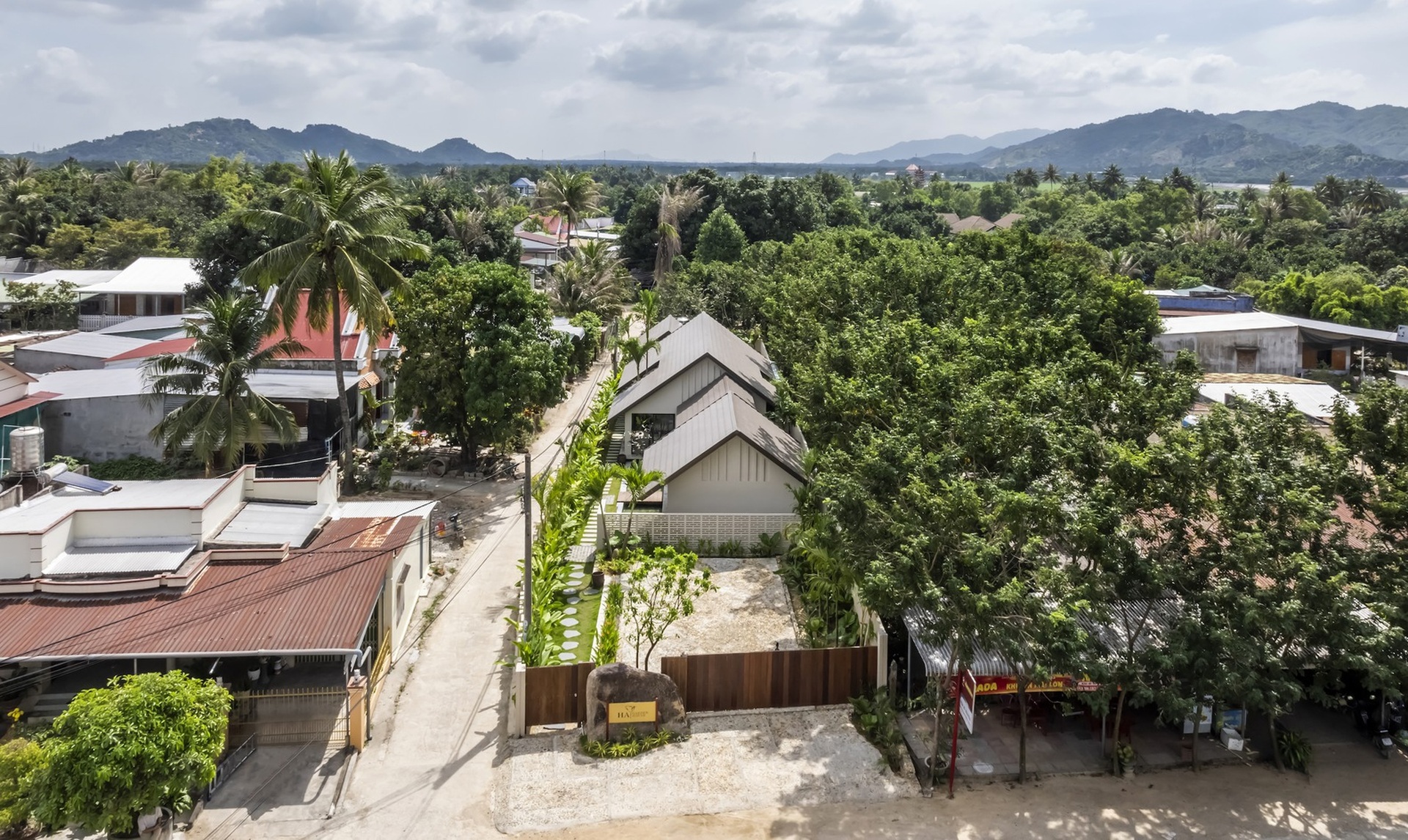 Căn nhà 5 gian rộng rãi xanh mát thành resort chữa lành tại Khánh Hòa - 2 Căn nhà 5 gian rộng rãi xanh mát thành resort chữa lành tại Khánh Hòa - 2