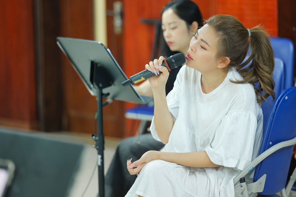 Thu Phương say sưa Tạ Tình của mùa Thu Hà Nội - 4 Thu Phương say sưa Tạ Tình của mùa Thu Hà Nội - 4