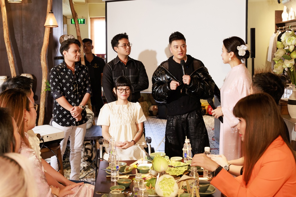 Cao Thái Sơn thay đổi khi làm bố ở tuổi U40, hướng đến âm nhạc chữa lành - 2 Cao Thái Sơn thay đổi khi làm bố ở tuổi U40, hướng đến âm nhạc chữa lành - 2
