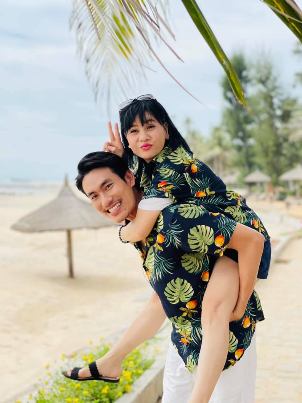 3 cặp sao Việt lệch tuổi: Yêu mặn nồng, bất ngờ chia tay trong tiếc nuối - 5 3 cặp sao Việt lệch tuổi: Yêu mặn nồng, bất ngờ chia tay trong tiếc nuối - 5