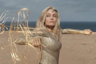 Angelina Jolie đóng nữ thần siêu anh hùng: Kết quả ra sao?