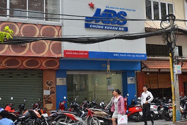 Công ty chứng khoán chờ... chết