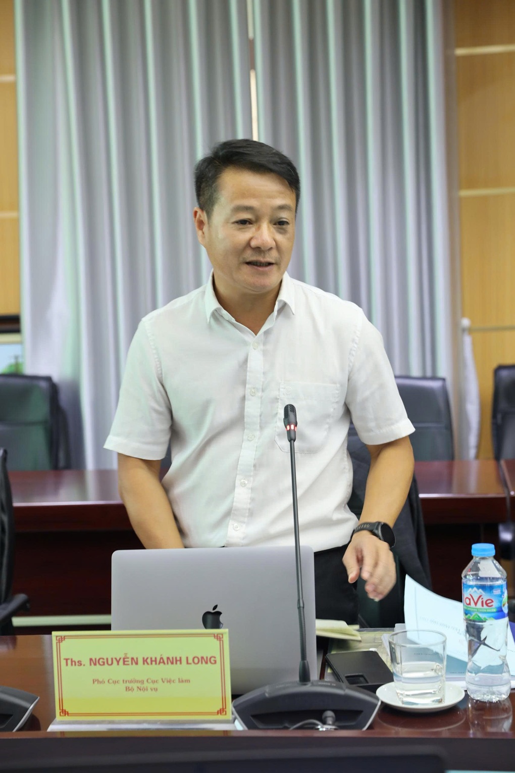 Đột phá đào tạo nhân lực để phát triển kinh tế - 2 Đột phá đào tạo nhân lực để phát triển kinh tế - 2