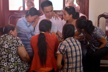 Ghen tuông che mờ đôi mắt người chồng