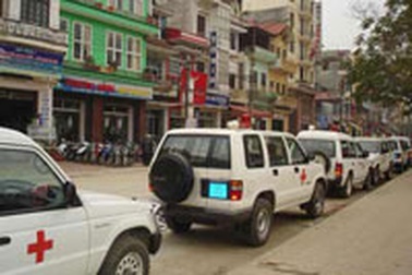 Sẽ xử lý nghiêm việc dùng xe cứu thương đi nhà hàng