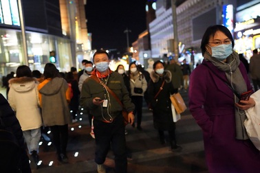 Trung Quốc tìm cách đẩy giả thuyết về nguồn gốc Covid-19 về phía Mỹ