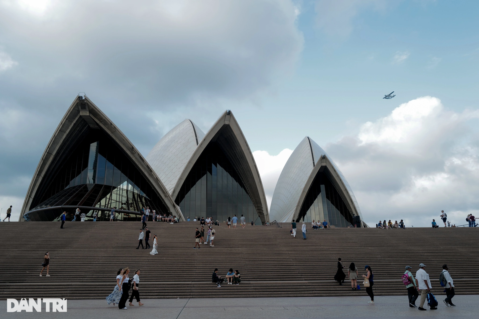 Trải nghiệm đi tàu 5 sao lênh đênh trên biển ngắm thành phố Sydney xinh đẹp - 25 Trải nghiệm đi tàu 5 sao lênh đênh trên biển ngắm thành phố Sydney xinh đẹp - 25