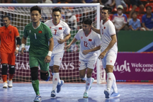 Thất bại trước Thái Lan, Futsal Việt Nam đi tiếp gay cấn ở giải châu Á