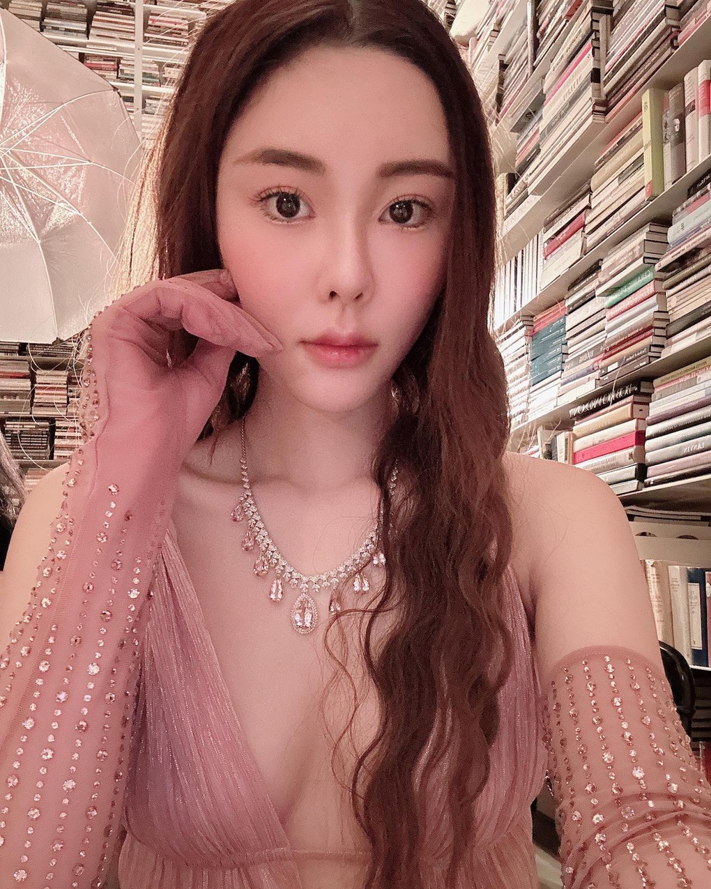 Gia đình chồng cũ có được hưởng tài sản của cố người mẫu bị sát hại dã man? - 1 Gia đình chồng cũ có được hưởng tài sản của cố người mẫu bị sát hại dã man? - 1