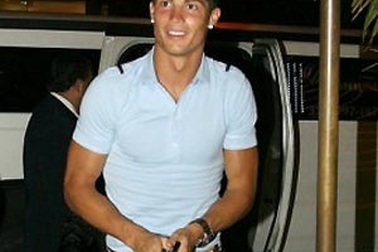 Ronaldo: “Đây là một thương vụ lịch sử” 