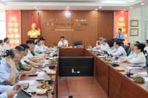 Nhiều đơn vị băn khoăn việc trả lương, nạn sách giả ở Ngành xuất bản