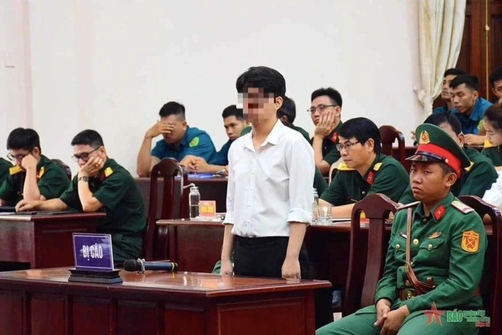 Nam sinh xem phim đồi trụy bị đuổi và những chuyện sinh viên ồn ào năm 2023 - 3 Nam sinh xem phim đồi trụy bị đuổi và những chuyện sinh viên ồn ào năm 2023 - 3