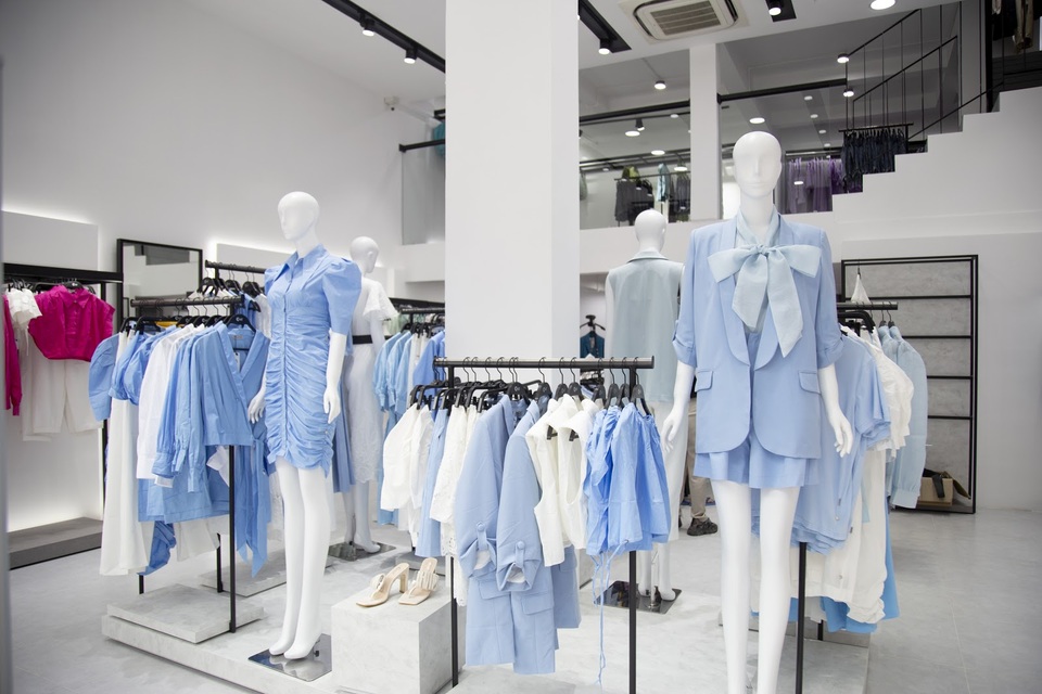 Thương hiệu thời trang nữ CChat Clothes đồng loạt khai trương 4 cửa hàng mới - 3 Thương hiệu thời trang nữ CChat Clothes đồng loạt khai trương 4 cửa hàng mới - 3