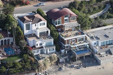 Choáng với nhà mới hơn 525 tỉ đồng của sao phim “Khu rừng cổ tích”