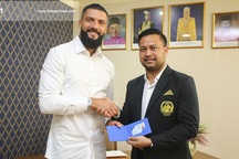 Báo châu Á: “Malaysia sẽ thất bại vì chính sách nhập tịch”