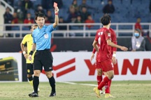 Tờ Vocketfc: "Trọng tài người Nhật Bản xin lỗi cổ động viên Malaysia"