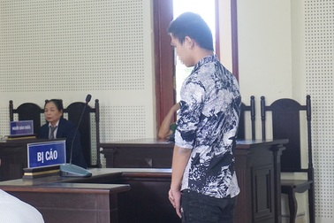 Nam sinh lớp 11 sát hại cháu bé 5 tuổi trong rừng lĩnh án