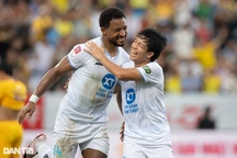 Tiền đạo Rafaelson giành giải cầu thủ xuất sắc nhất V-League 2023-24