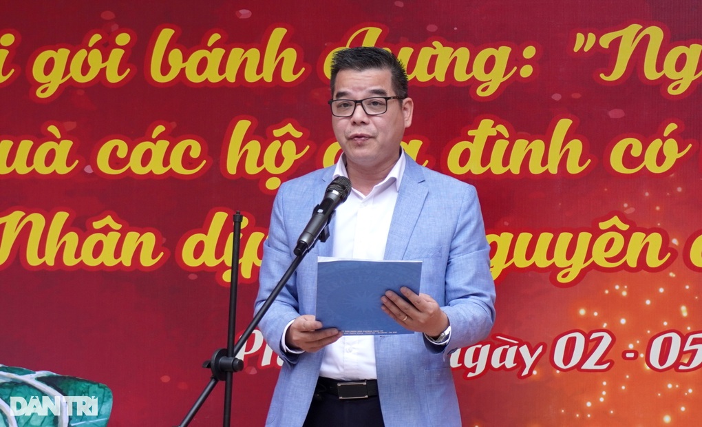 Sẻ chia yêu thương với các gia đình khó khăn, để ai cũng có Tết - 1 Sẻ chia yêu thương với các gia đình khó khăn, để ai cũng có Tết - 1