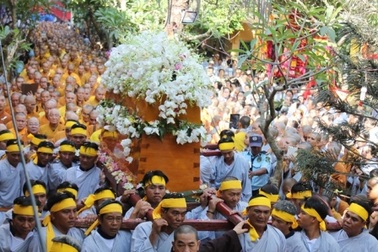 Nhập tháp kim quan cố Đại lão Hòa thượng Thích Trí Tịnh